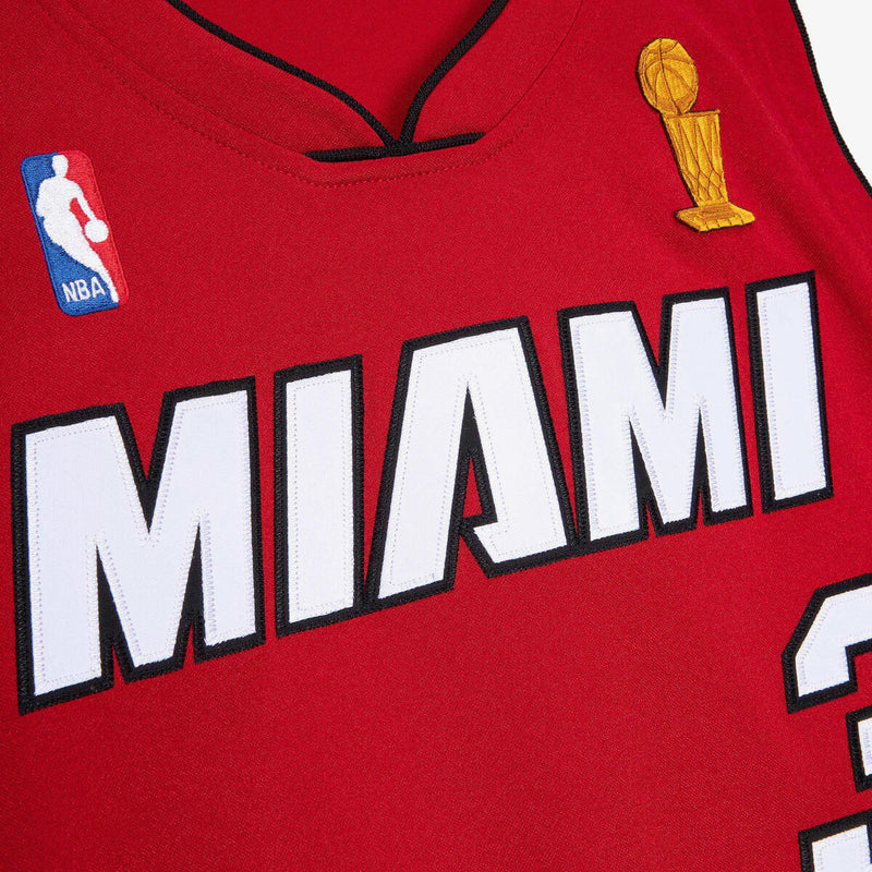 NBA ALTERNATE FINALS JERSEY HEAT 2005 DWYANE WADE - Scarlet - Image 3 NBA ALTERNATE FINALS JERSEY HEAT 2005 DWYANE WADE - Scarlet - Image 3