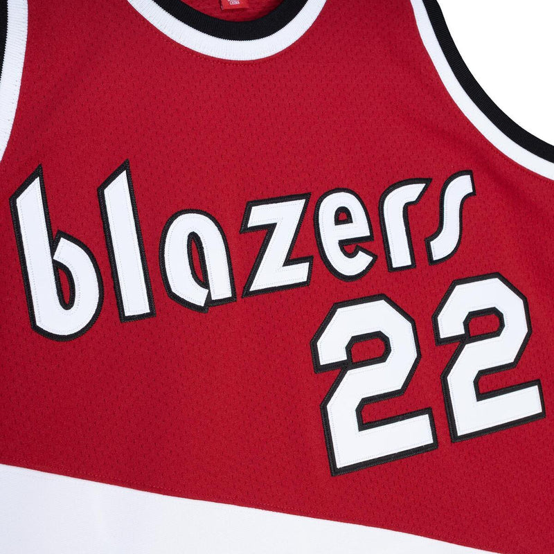NBA AUTHENTIC JERSEY TRAIL BLAZERS 1983 CLYDE DREXLER - Scarlet - Image 3 NBA AUTHENTIC JERSEY TRAIL BLAZERS 1983 CLYDE DREXLER - Scarlet - Image 3