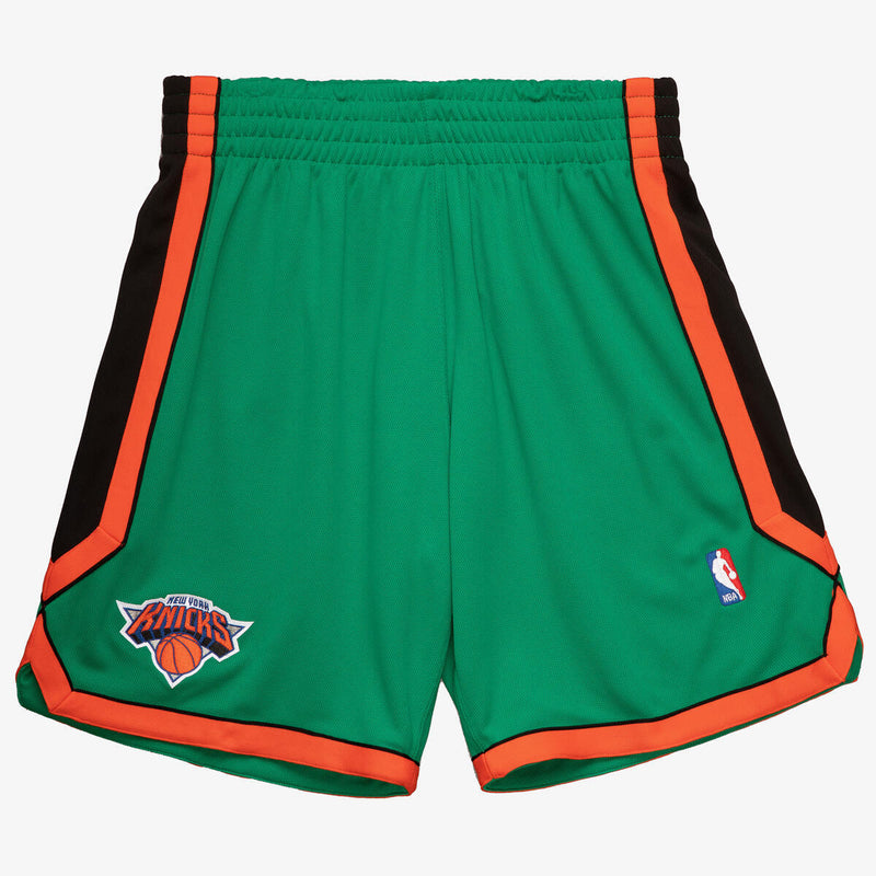 NBA AUTHENTIC SHORTS KNICKS 06 KELLY GREEN ASHRGS20015-NYKKYGN06 - Image 1 NBA AUTHENTIC SHORTS KNICKS 06 KELLY GREEN ASHRGS20015-NYKKYGN06 - Image 1
