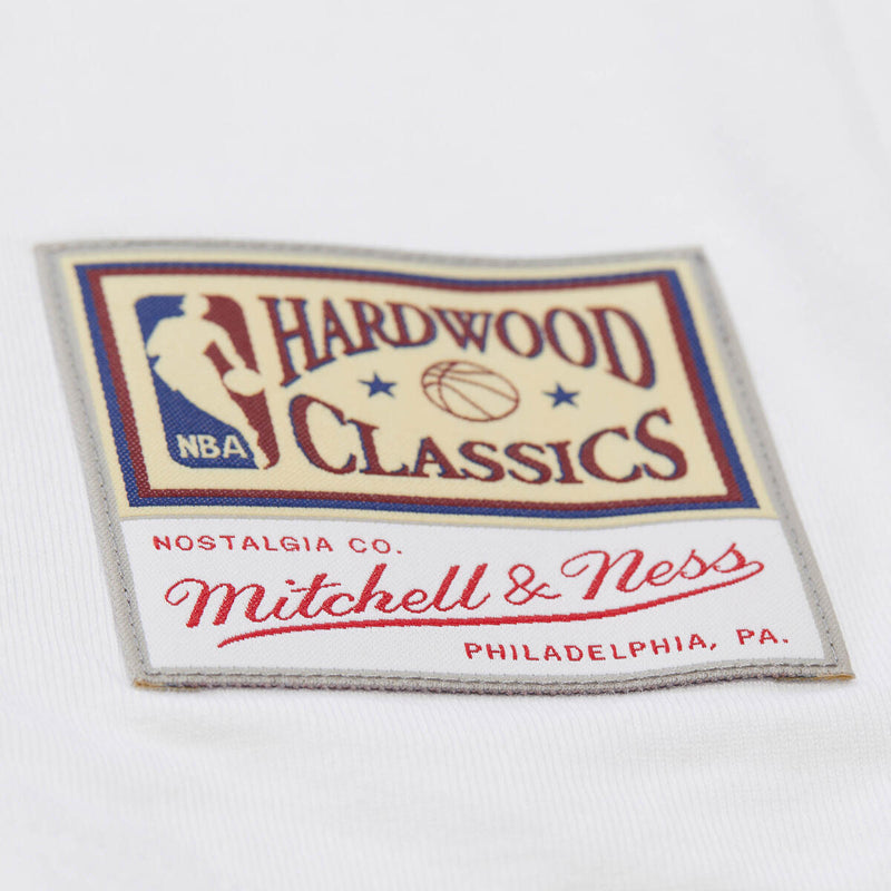 NBA GRAPHIC SS HOOD TEE 76ERS White FC10112-P76WHIT - Image 4 NBA GRAPHIC SS HOOD TEE 76ERS White FC10112-P76WHIT - Image 4