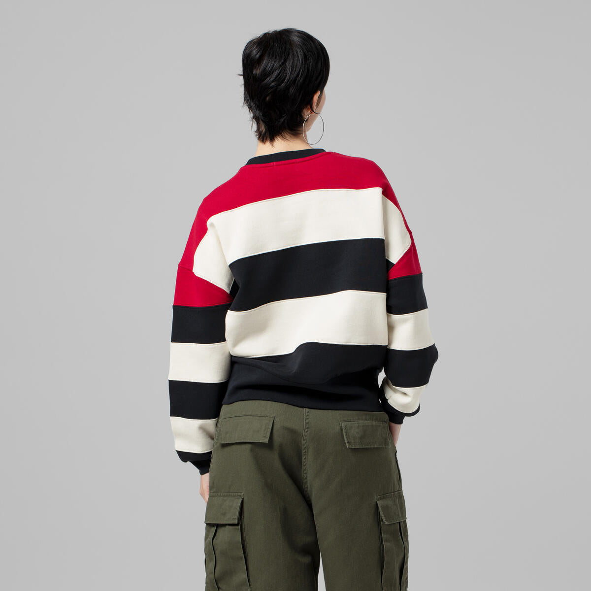 NBA WOMEN'S BLOCKED FLEECE CREW 76ERS - Black - Image 8