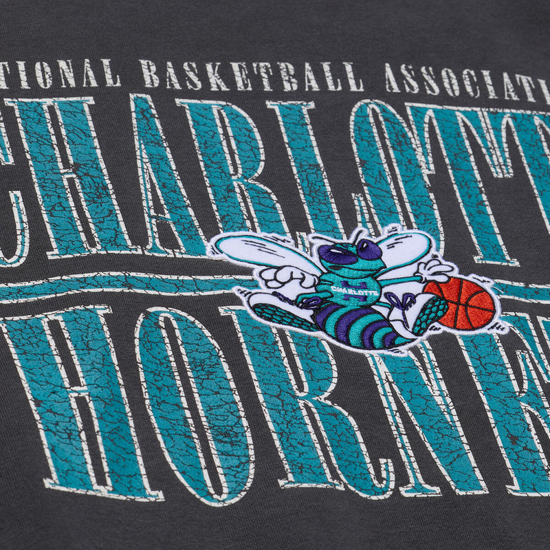 NBA DOWNTOWN COLLECTION FLEECE CREW CHARLOTTE HORNETS - Image 3 NBA DOWNTOWN COLLECTION FLEECE CREW CHARLOTTE HORNETS - Image 3