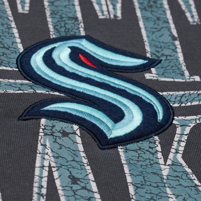 NHL DOWNTOWN COLLECTION FLEECE CREW SEATTLE KRAKEN - Image 4 NHL DOWNTOWN COLLECTION FLEECE CREW SEATTLE KRAKEN - Image 4