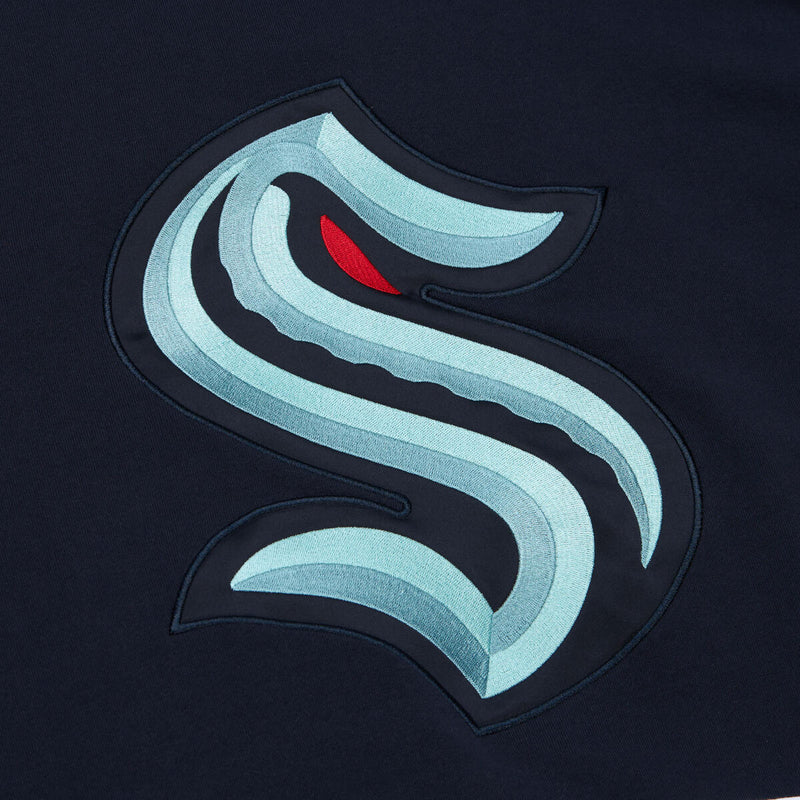 NHL SATIN INSERT FLEECE CREW CL KRAKEN Navy FCPO6567-SKRYYPPPNAVY - Image 3 NHL SATIN INSERT FLEECE CREW CL KRAKEN Navy FCPO6567-SKRYYPPPNAVY - Image 3