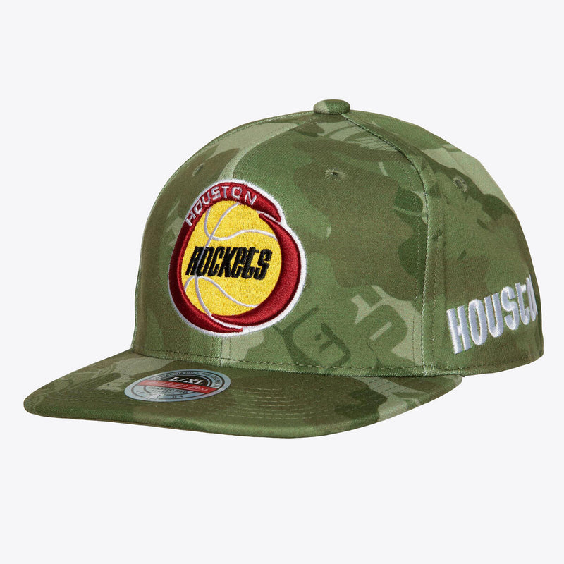 NBA TONAL CAMO STRETCH FITTED HWC ROCKETS Green HHSB4337-HROYYPPPGREN - Image 1 NBA TONAL CAMO STRETCH FITTED HWC ROCKETS Green HHSB4337-HROYYPPPGREN - Image 1