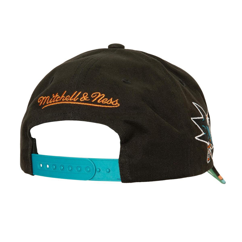 NHL BRUSHED PAST YA PRO SNAPBACK SHARKS Black HHSS5991-SJSYYPPPBLCK - Image 2 NHL BRUSHED PAST YA PRO SNAPBACK SHARKS Black HHSS5991-SJSYYPPPBLCK - Image 2