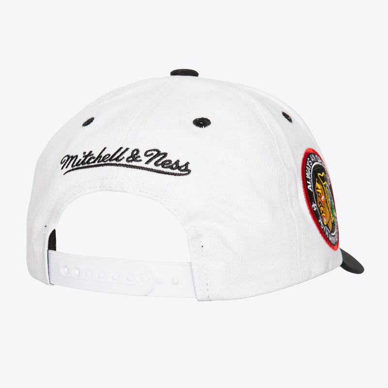 NHL TAIL SWEEP PRO SNAPBACK BLACKHAWKS White HHSS7286-CBHYYPPPWHIT - Image 2 NHL TAIL SWEEP PRO SNAPBACK BLACKHAWKS White HHSS7286-CBHYYPPPWHIT - Image 2