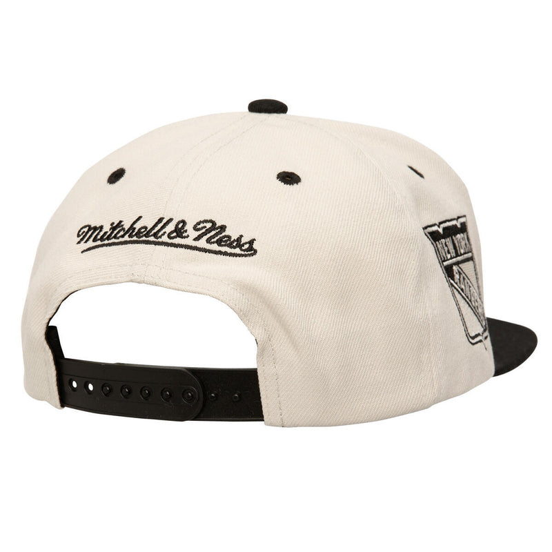 NHL EVERGREEN CREAM BLACK SNAPBACK VNTG RANGERS Off White HS9559-NYAOFWH - Image 2 NHL EVERGREEN CREAM BLACK SNAPBACK VNTG RANGERS Off White HS9559-NYAOFWH - Image 2