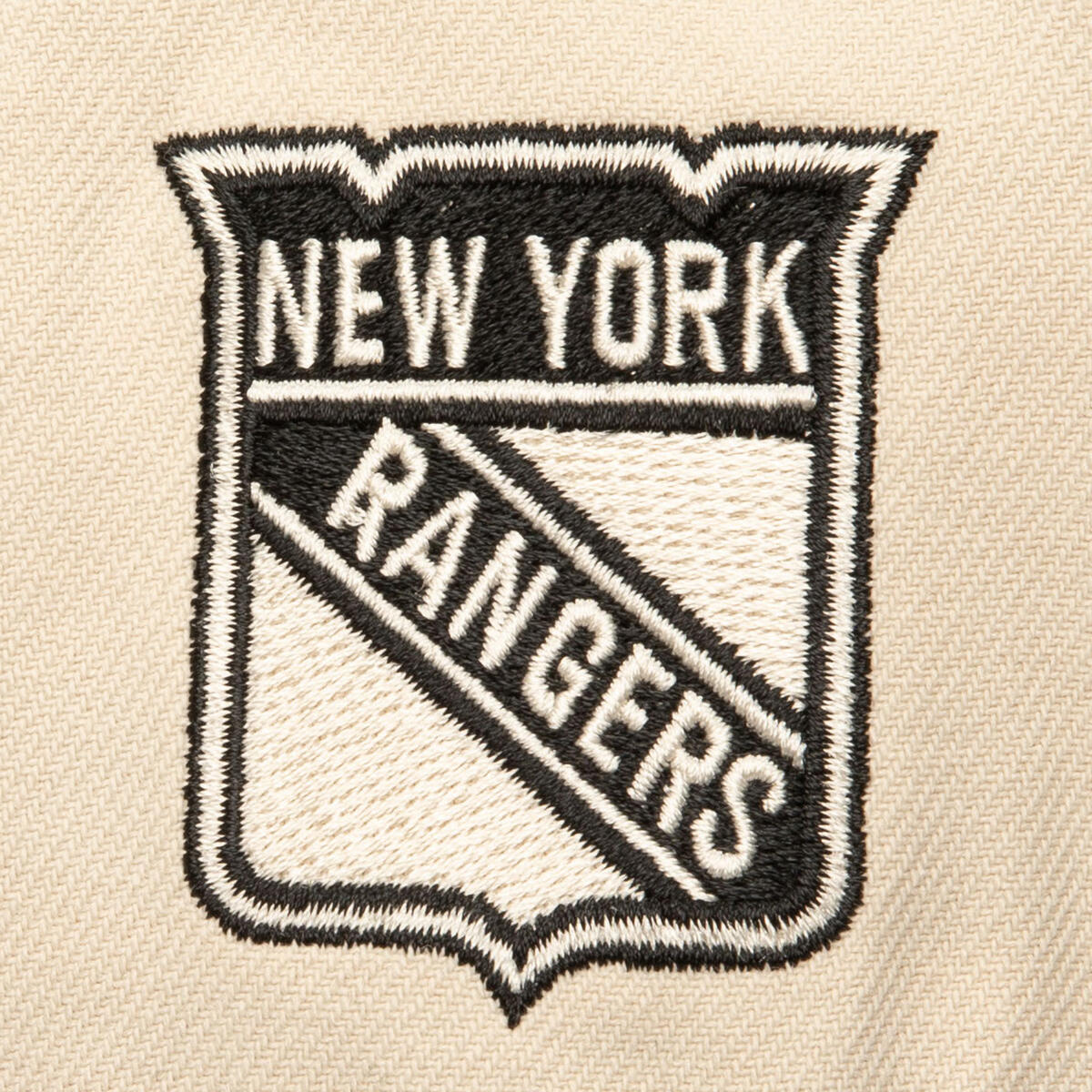 NHL EVERGREEN CREAM BLACK SNAPBACK VNTG RANGERS Off White HS9559-NYAOFWH - Image 3