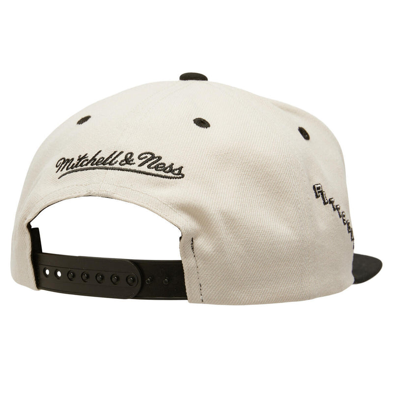 NHL EVERGREEN CREAM BLACK SNAPBACK VNTG PENGUINS Off White HS9559-PPEOFWH - Image 2 NHL EVERGREEN CREAM BLACK SNAPBACK VNTG PENGUINS Off White HS9559-PPEOFWH - Image 2