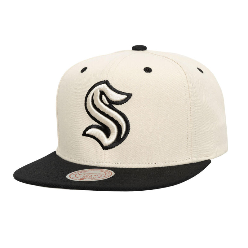 NHL EVERGREEN CREAM BLACK SNAPBACK KRAKEN Off White HS9560-SKROFWH - Image 1 NHL EVERGREEN CREAM BLACK SNAPBACK KRAKEN Off White HS9560-SKROFWH - Image 1