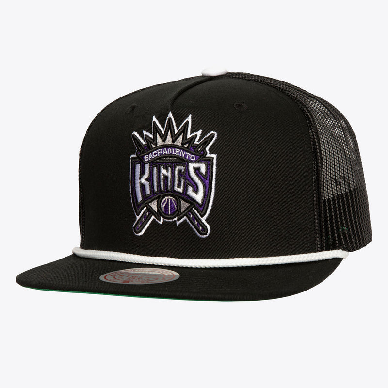 NBA ROPER TRUCKER HWC KINGS Black HT8227-SKIBLCK - Image 1 NBA ROPER TRUCKER HWC KINGS Black HT8227-SKIBLCK - Image 1