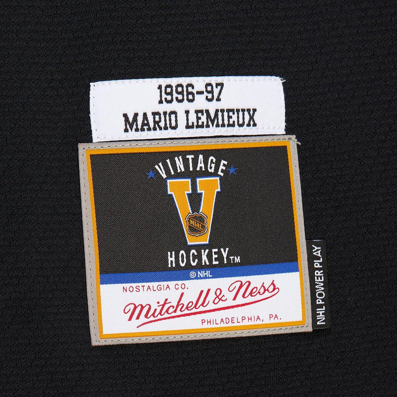 NHL ALTERNATE JERSEY PENGUINS 1996 MARIO LEMIEUX - Black - Image 6 NHL ALTERNATE JERSEY PENGUINS 1996 MARIO LEMIEUX - Black - Image 6