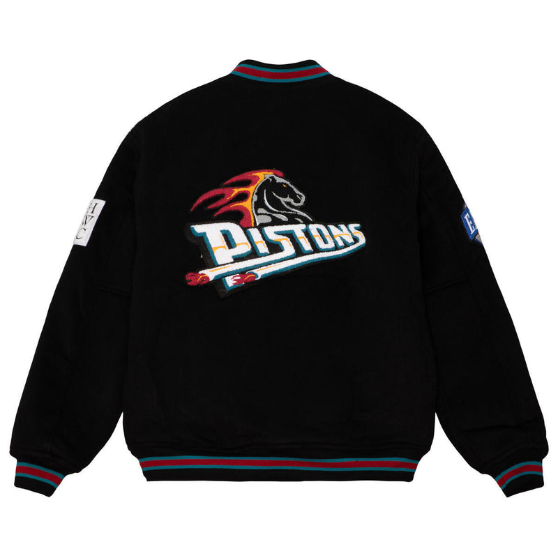 NBA VARSITY JACKET PISTONS Black OJBF5376-DPIYYPPPBLCK - Image 2 NBA VARSITY JACKET PISTONS Black OJBF5376-DPIYYPPPBLCK - Image 2