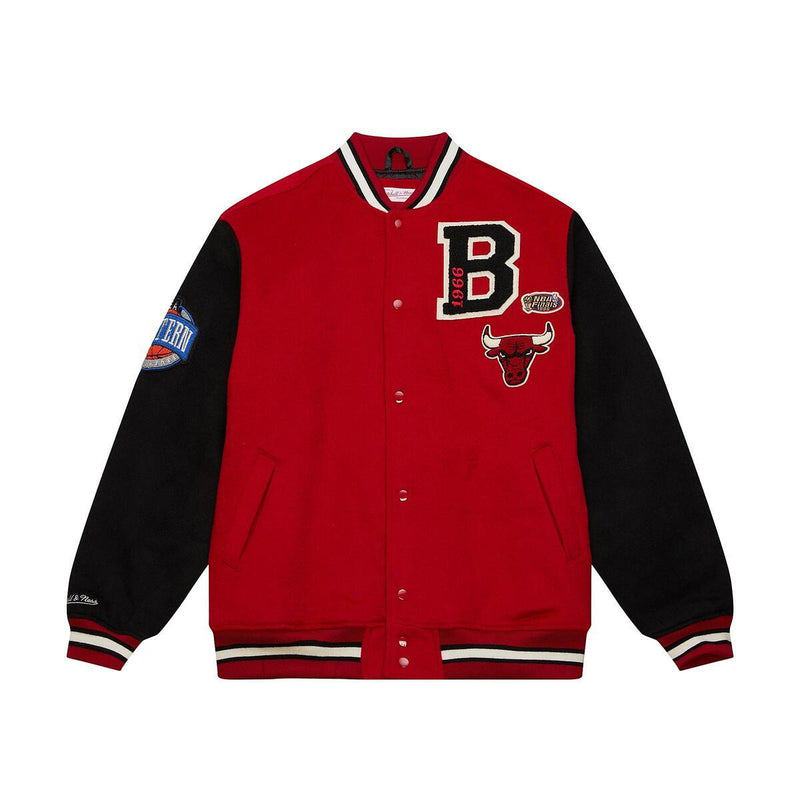 NBA TEAM LEGACY VARSITY JACKET BULLS - Image 1 NBA TEAM LEGACY VARSITY JACKET BULLS - Image 1