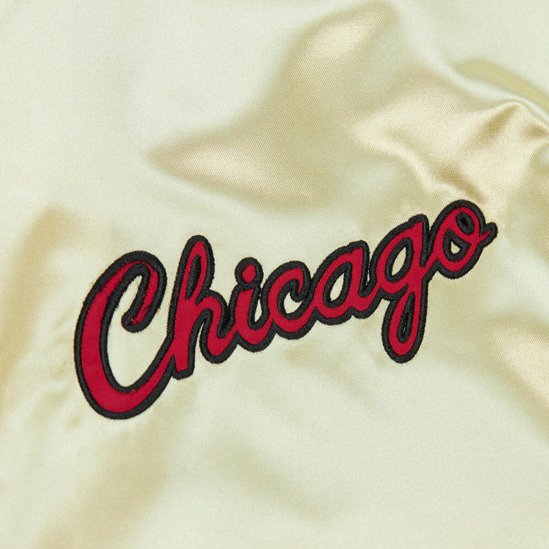 NBA TEAM OG 2.0 LIGHTWEIGHT SATIN JACKET VINTAGE LOGO BULLS - Gold - Image 4 NBA TEAM OG 2.0 LIGHTWEIGHT SATIN JACKET VINTAGE LOGO BULLS - Gold - Image 4