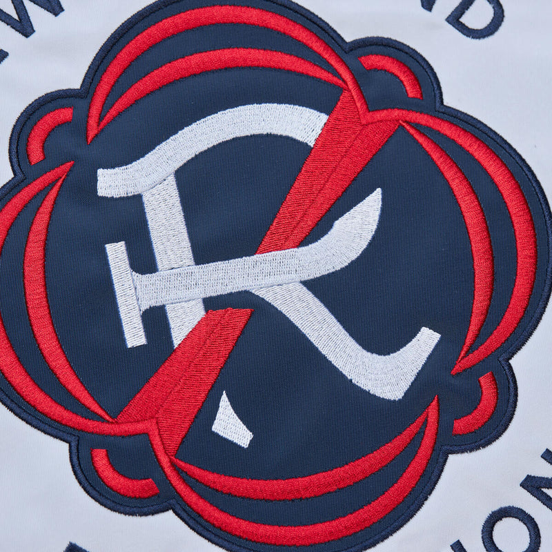 MLS LIGHTWEIGHT SATIN BOMBER CURRENT LOGO REVOLUTION Navy SJKT7154-NERYYPPPNAVY - Image 5 MLS LIGHTWEIGHT SATIN BOMBER CURRENT LOGO REVOLUTION Navy SJKT7154-NERYYPPPNAVY - Image 5