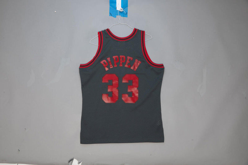 NBA SPACE KNIT SWINGMAN JERSEY BULLS 1997 SCOTTIE PIPPEN - Image 2 NBA SPACE KNIT SWINGMAN JERSEY BULLS 1997 SCOTTIE PIPPEN - Image 2
