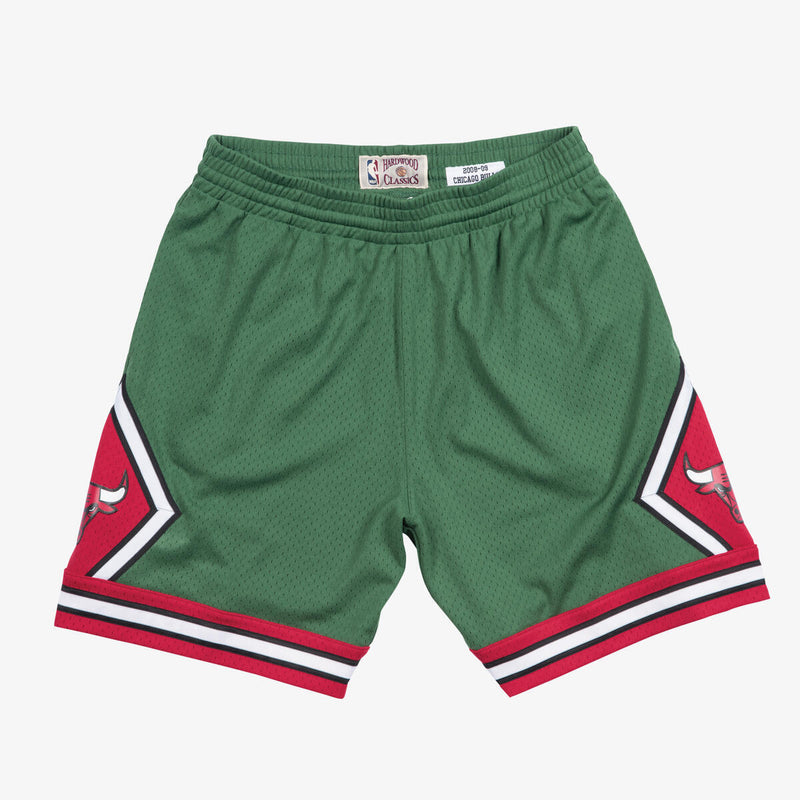 NBA GREEN WEEK SWINGMAN SHORTS BULL 08-09 - Dark Green - Image 1 NBA GREEN WEEK SWINGMAN SHORTS BULL 08-09 - Dark Green - Image 1