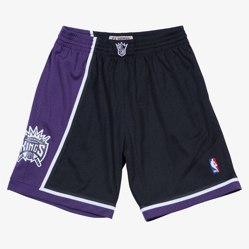 NBA SWINGMAN ROAD SHORTS KINGS 00-01 - Black - Image 1 NBA SWINGMAN ROAD SHORTS KINGS 00-01 - Black - Image 1