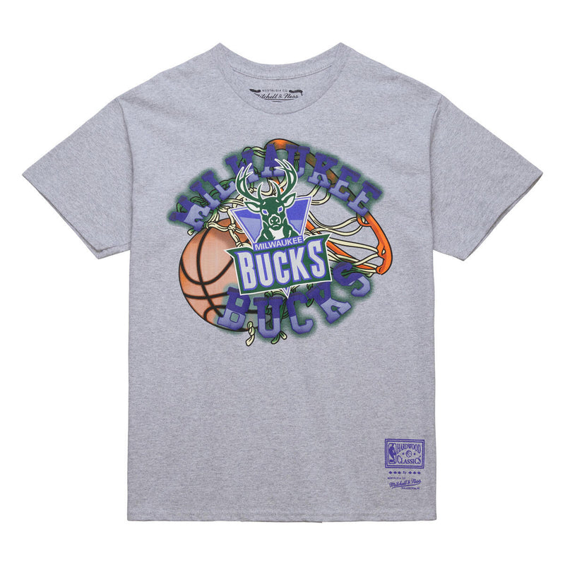 NBA SS GRAPHIC TEE BUCKS Grey Heather SS8149-MBUGYHT - Image 1 NBA SS GRAPHIC TEE BUCKS Grey Heather SS8149-MBUGYHT - Image 1