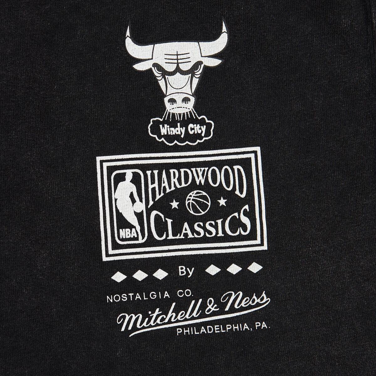 NBA SS TITLES TEE BULLS Black SS8919-CBUBLCK - Image 4