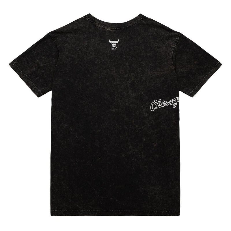 NBA DESTINATION LEISURE SS PREMIUM GRAPHIC TEE BULLS Black SSTE6791-CBUYYPPPBLCK - Image 2 NBA DESTINATION LEISURE SS PREMIUM GRAPHIC TEE BULLS Black SSTE6791-CBUYYPPPBLCK - Image 2
