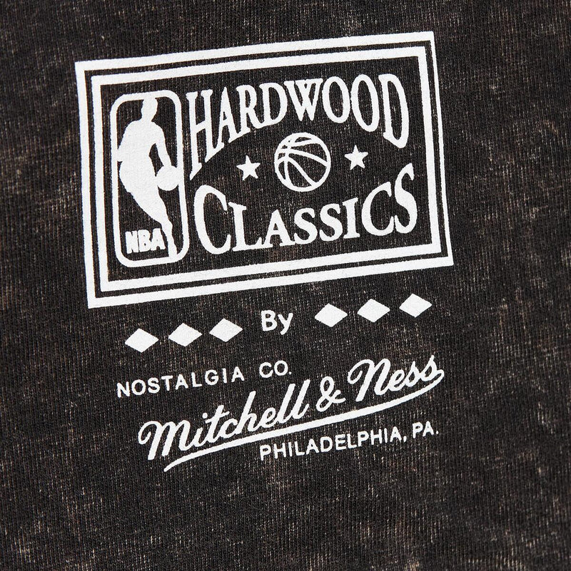 NBA DESTINATION LEISURE SS PREMIUM GRAPHIC TEE BULLS Black SSTE6791-CBUYYPPPBLCK - Image 4 NBA DESTINATION LEISURE SS PREMIUM GRAPHIC TEE BULLS Black SSTE6791-CBUYYPPPBLCK - Image 4