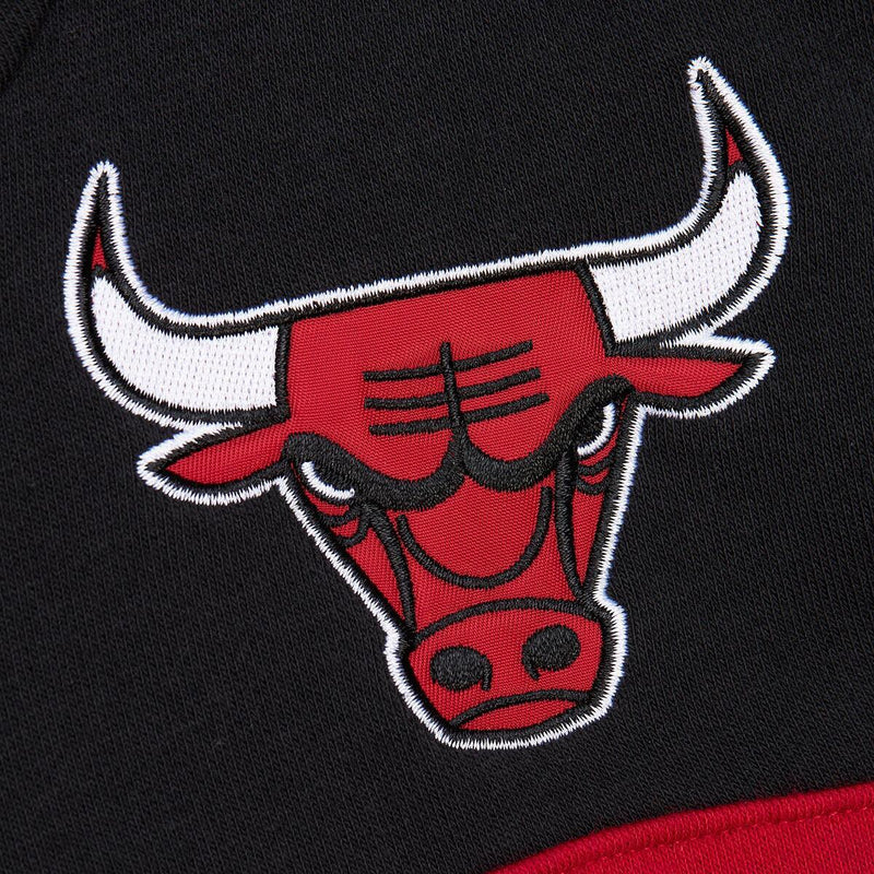 NBA HEAD COACH HOODIE VINTAGE LOGO BULLS Black TH8072-CBUBLCK - Image 4 NBA HEAD COACH HOODIE VINTAGE LOGO BULLS Black TH8072-CBUBLCK - Image 4