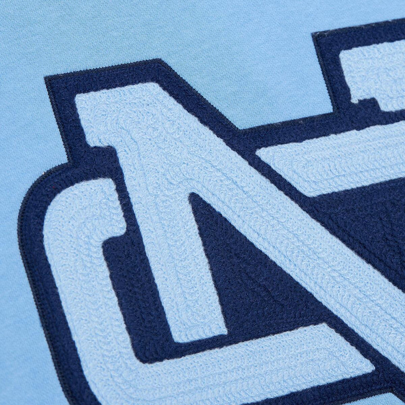 NCAA CHAINSTITCH FLEECE HOODIE VINTAGE LOGO NORTH CAROLINA Light Blue TH8091-UNCLTBL - Image 4 NCAA CHAINSTITCH FLEECE HOODIE VINTAGE LOGO NORTH CAROLINA Light Blue TH8091-UNCLTBL - Image 4