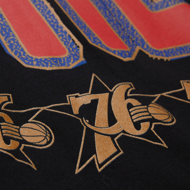 NBA RETRO CITY TEE 76ERS - Black - Image 4 NBA RETRO CITY TEE 76ERS - Black - Image 4