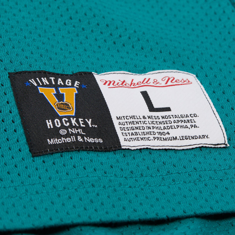 NHL PLAYMAKER COTTON MESH V-NECK VINTAGE LOGO DUCKS DUCKS TEAL TP11153-ADUDUTE - Image 4 NHL PLAYMAKER COTTON MESH V-NECK VINTAGE LOGO DUCKS DUCKS TEAL TP11153-ADUDUTE - Image 4