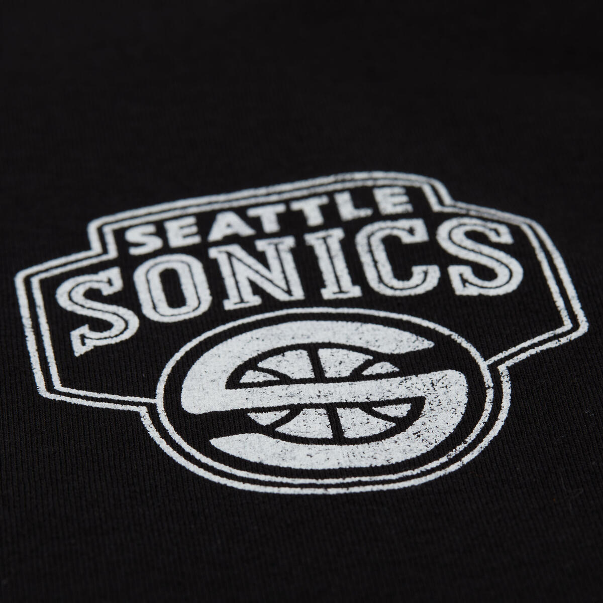 NBA OVERLAP TEE SUPERSONICS Black TP12216-SSUBLCK - Image 4