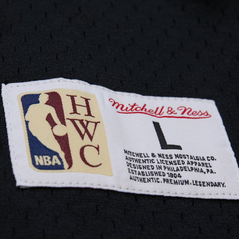 NBA ON THE CLOCK MESH BUTTON FRONT VINTAGE LOGO KNICKS Black TP9273-NYKBLCK - Image 6 NBA ON THE CLOCK MESH BUTTON FRONT VINTAGE LOGO KNICKS Black TP9273-NYKBLCK - Image 6