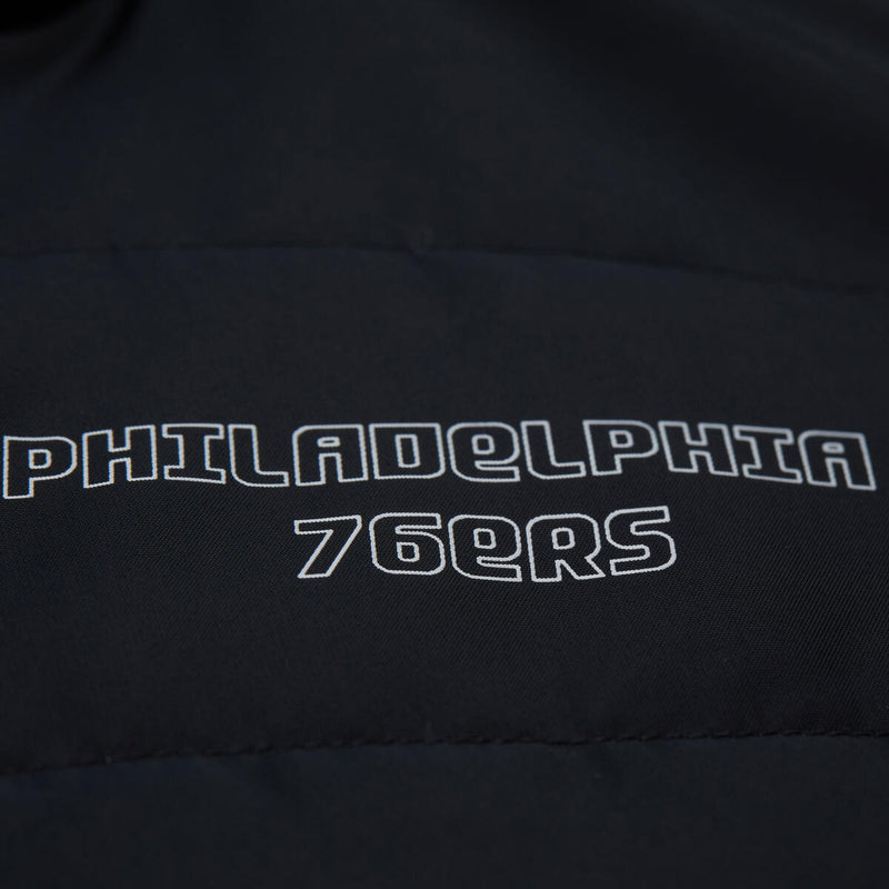 NBA WOMEN'S CROP PUFFER VEST 76ERS - Image 4 NBA WOMEN'S CROP PUFFER VEST 76ERS - Image 4