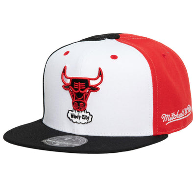 NBA TRI CYCLE FITTED BULLS - White-Black - Image 1