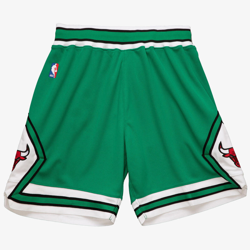 NBA AUTHENTIC SHORTS BULLS 08 - KELLY GREEN - Image 1