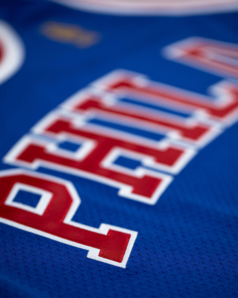 NBA AUTHENTIC ALTERNATE JERSEY 76ERS 1996 ALLEN IVERSON - Royal - Image 5