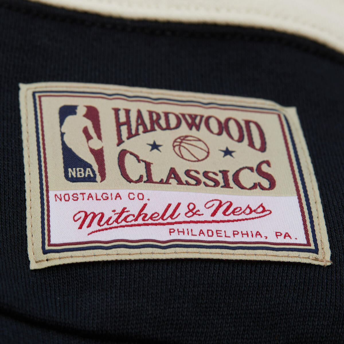 NBA WOMEN'S BLOCKED FLEECE CREW 76ERS - Black - Image 5