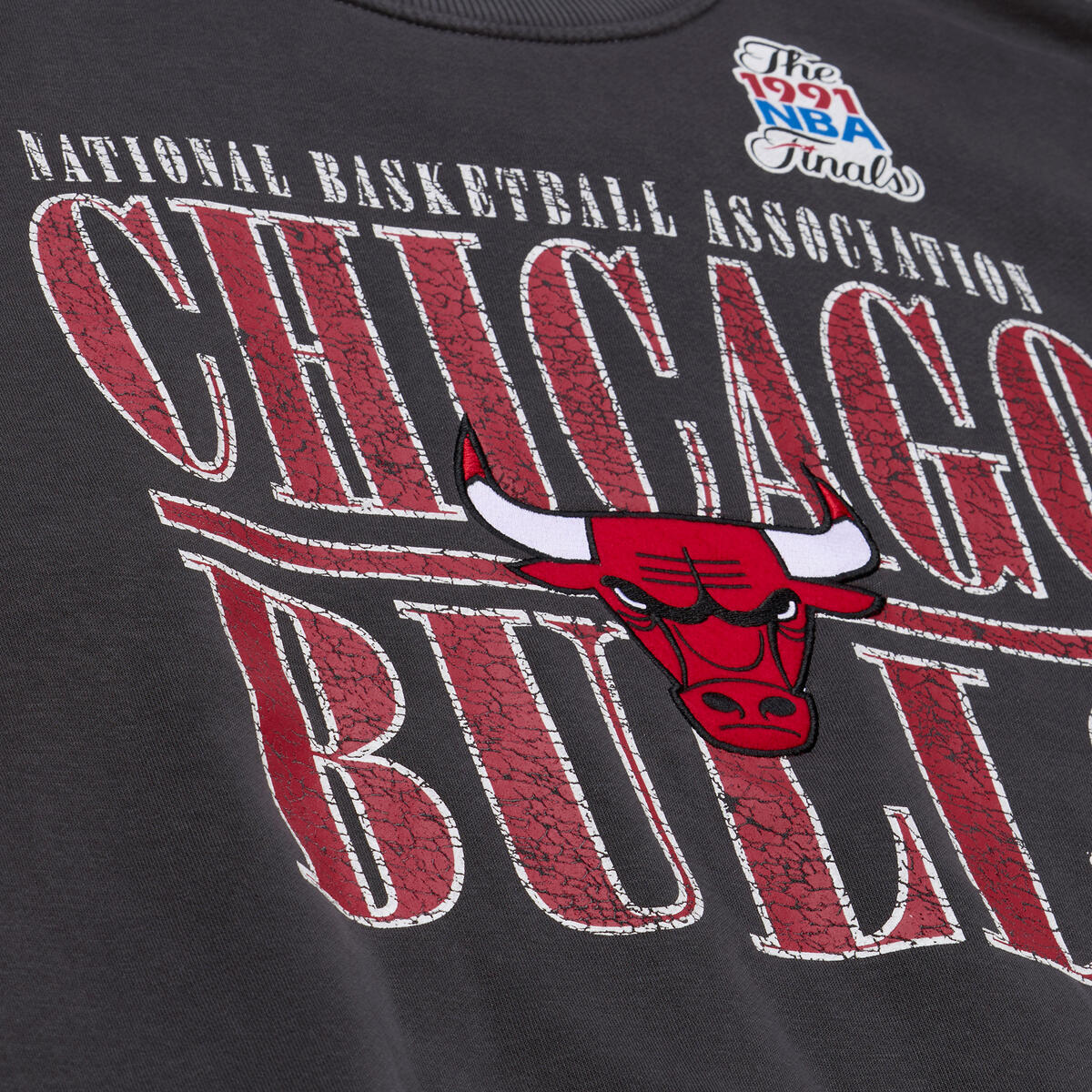 NBA DOWNTOWN COLLECTION FLEECE CREW CHICAGO BULLS - Image 4