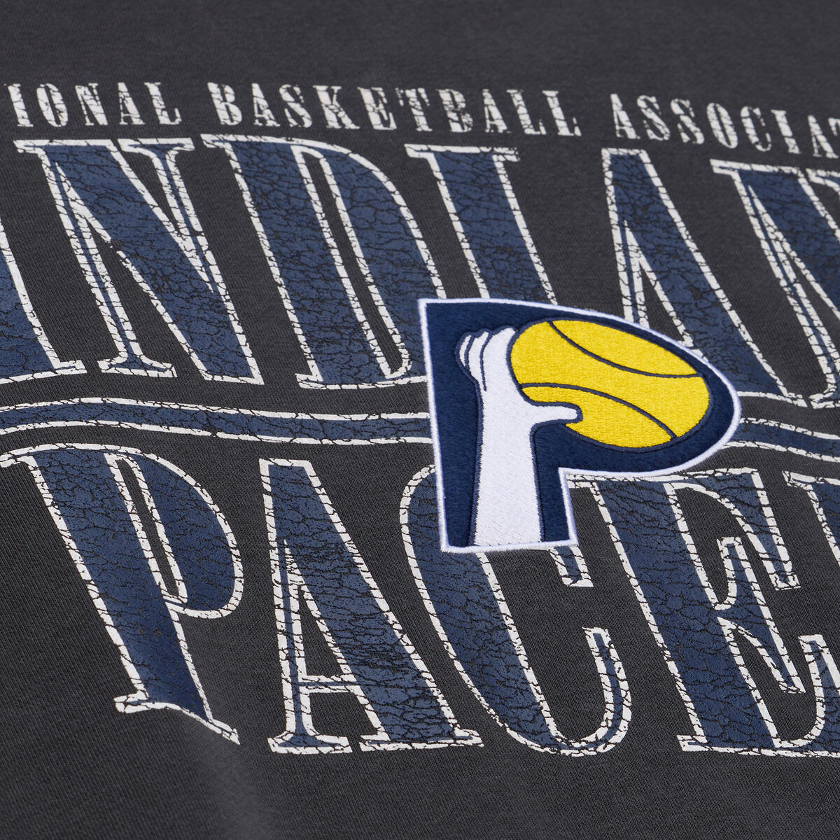 NBA DOWNTOWN COLLECTION FLEECE CREW INDIANA PACERS - Image 3
