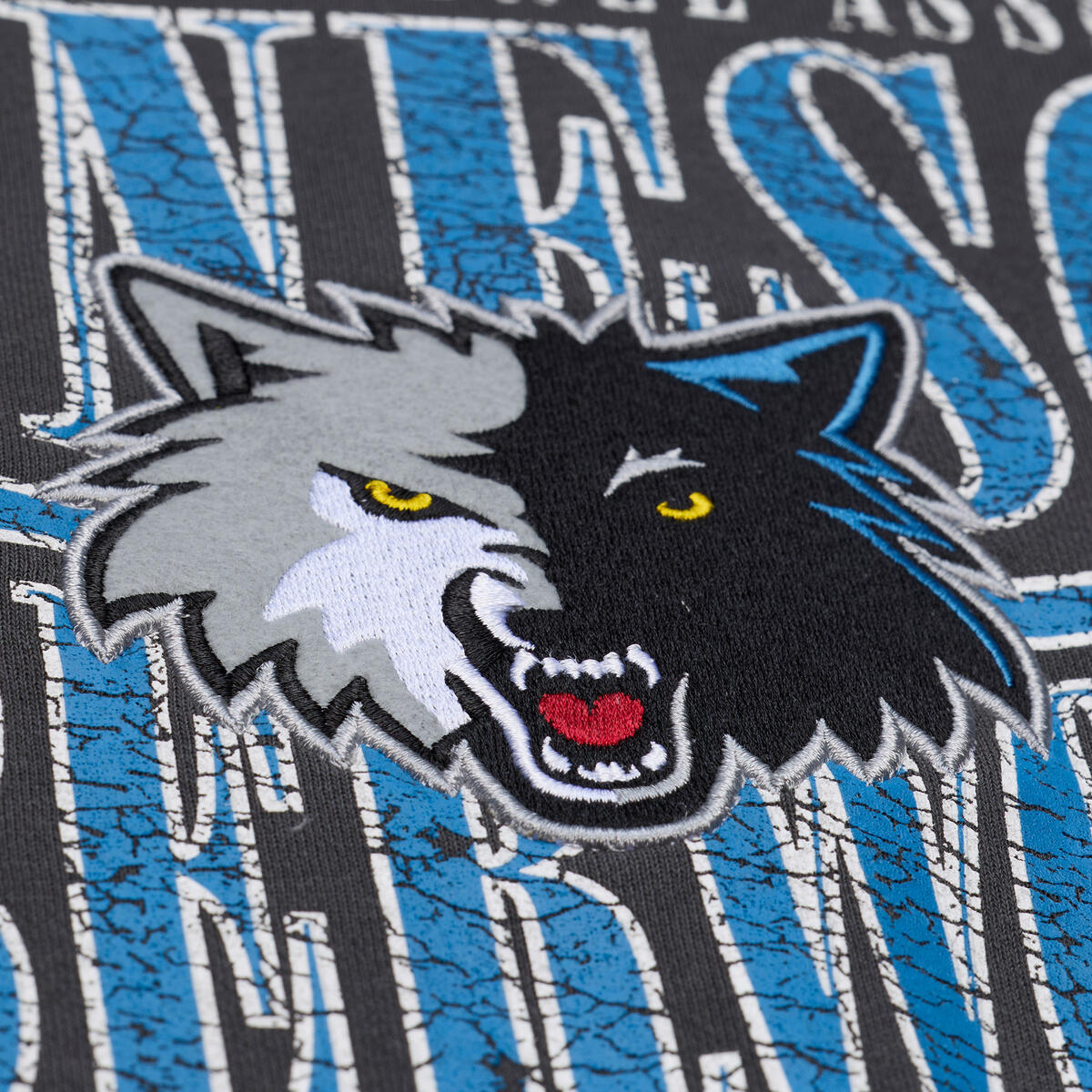 NBA DOWNTOWN COLLECTION FLEECE CREW MINNESOTA TIMBERWOLVES - Image 3