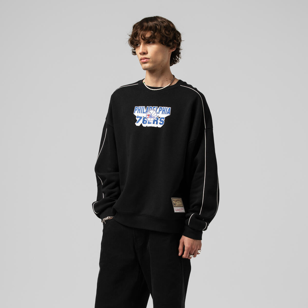 NBA SUMMER BREEZE CREWNECK 76ERS - Image 7