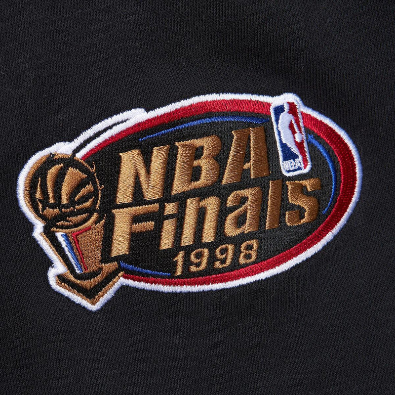 NBA ALLOVER CREW 4.0 VINTAGE LOGO BULLS Grey Heather FC8055-CBUGYHT - Image 6