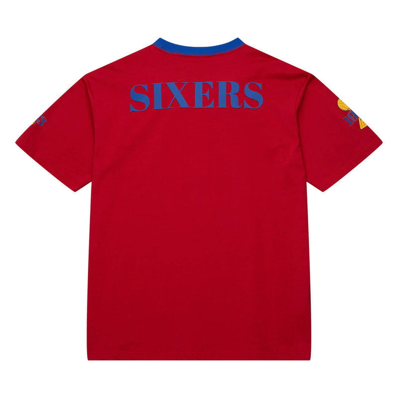 NBA TEAM OG 3.0 SS TEE VINTAGE LOGO 76ERS Scarlet FC8082-P76SCAR - Image 4