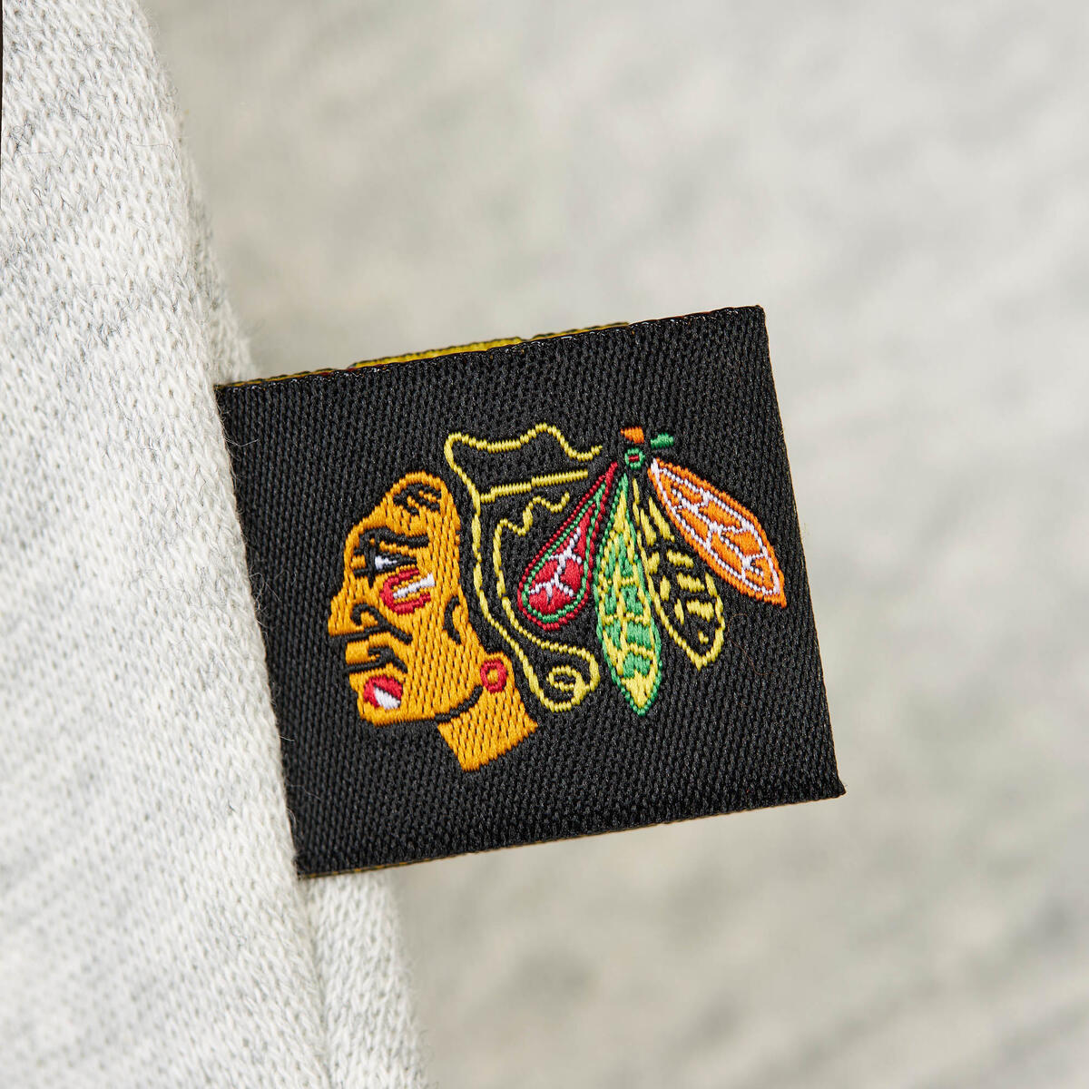 NHL WOMEN'S LOGO LIGHTWEIGHT CREW 3.0 BLACKHAWKS - Image 8