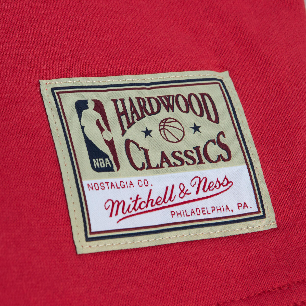 NBA W GOLDEN HOUR GLAZE CROP HOODIE BULLS - Image 4