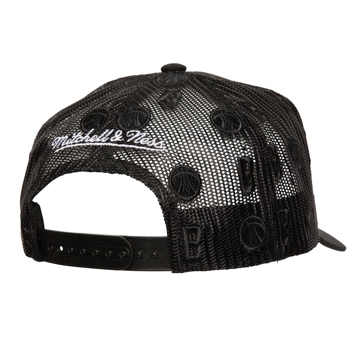 NBA MONOGRAM TRUCKER BUCKS Black HHSS7632-MBUYYPPPBLCK - Image 2