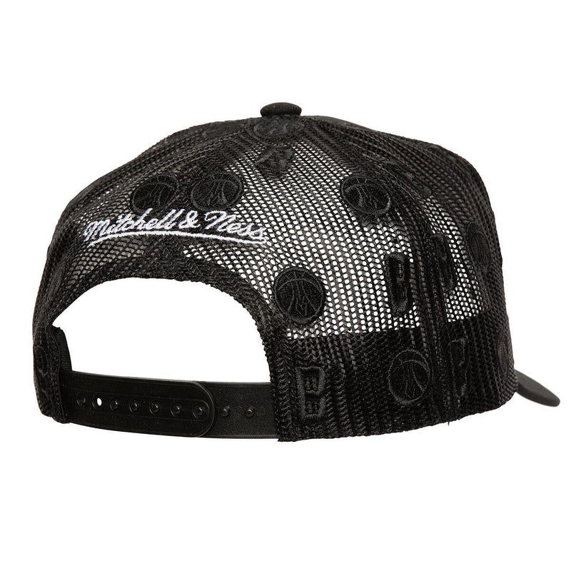 NBA MONOGRAM TRUCKER BUCKS Black HHSS7632-MBUYYPPPBLCK - Image 2