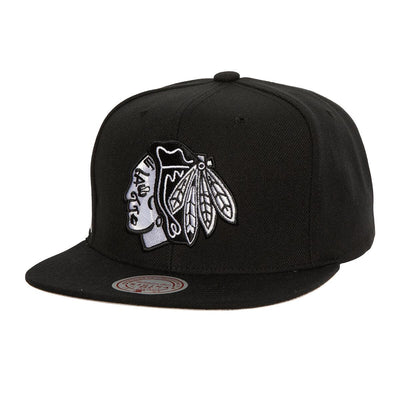 NHL EVERGREEN BLACK WHITE SNAPBACK BLACKHAWKS Black HS8546-CBHBLCK - Image 1